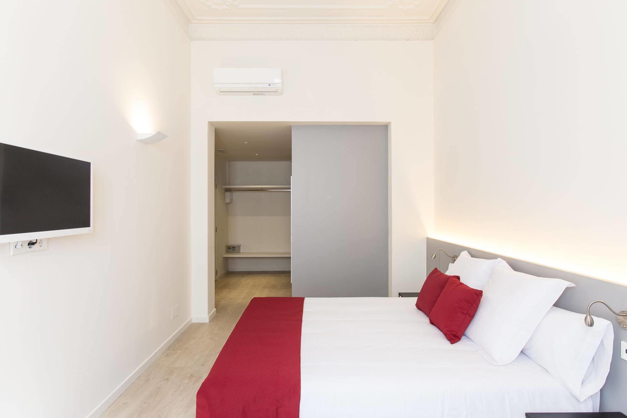 Izaila Plaza Catalunya Ξενοδοχείο Βαρκελώνη Εξωτερικό φωτογραφία